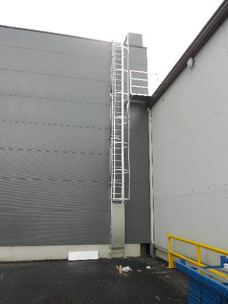 Escaliers et échelles de secours Escaliers et échelles de secours